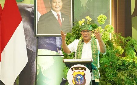 Berkunjung ke Mapolda Riau, Menteri Lingkungan Hidup Dorong Replikasi Green Policing Secara Nasional